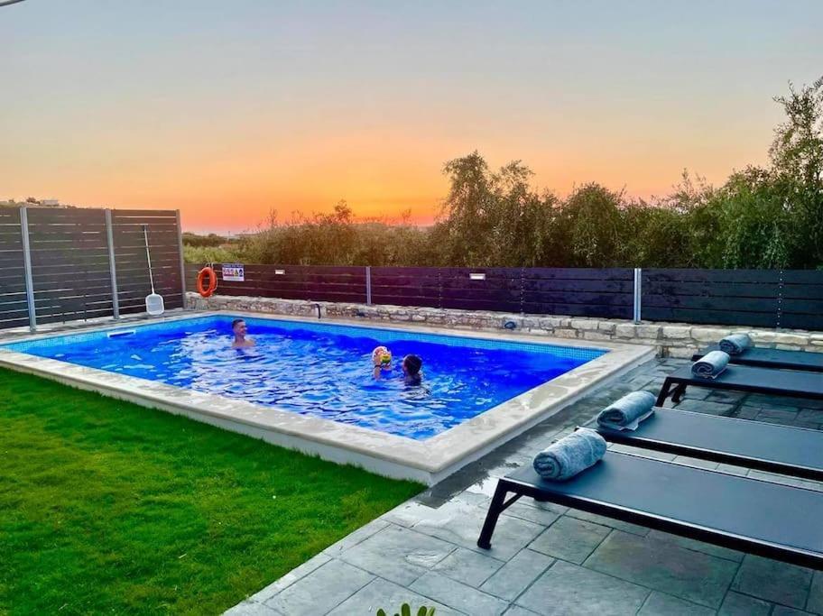 Villa Sheila With Private Pool Roumelí Exterior photo