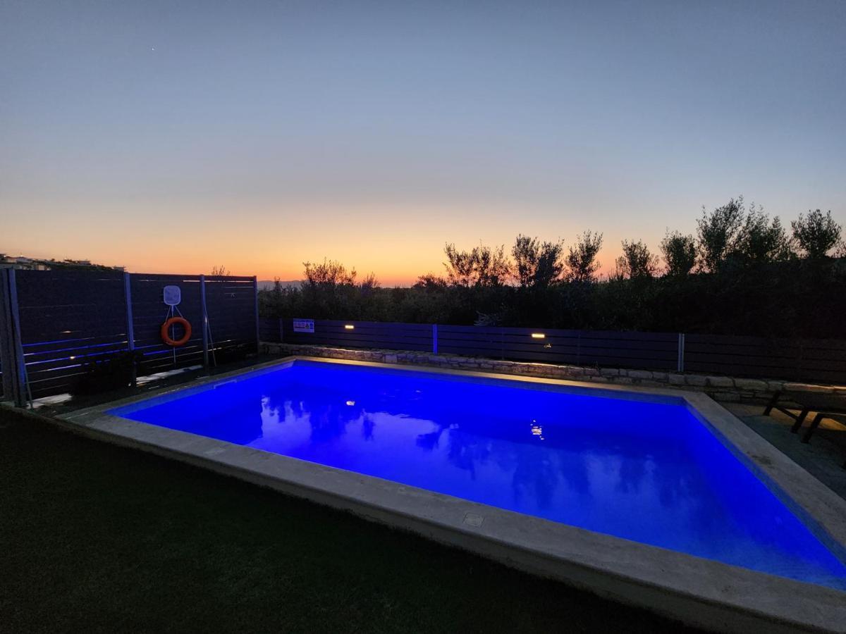 Villa Sheila With Private Pool Roumelí Exterior photo